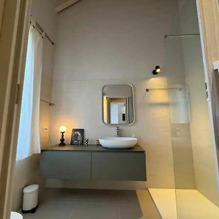 Eleganza & Relax - La Dimora Degli Artisti Apartment