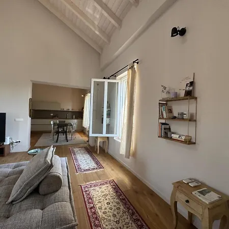 Eleganza & Relax - La Dimora Degli Artisti Apartment Pavia