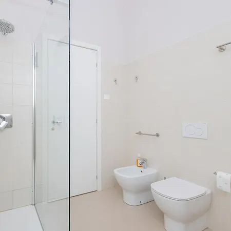 Apartment Eleganza & Relax - La Dimora Degli Artisti Pavia