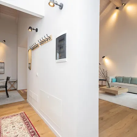 Eleganza & Relax - La Dimora Degli Artisti Apartment